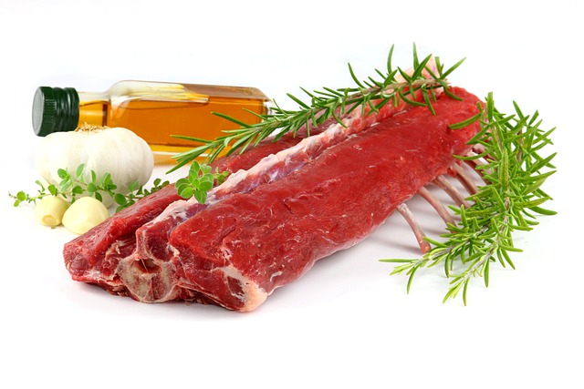 La manipulación de la carne en la cocina es un aspecto fundamental para garantizar la seguridad alimentaria en nuestros hogares.
